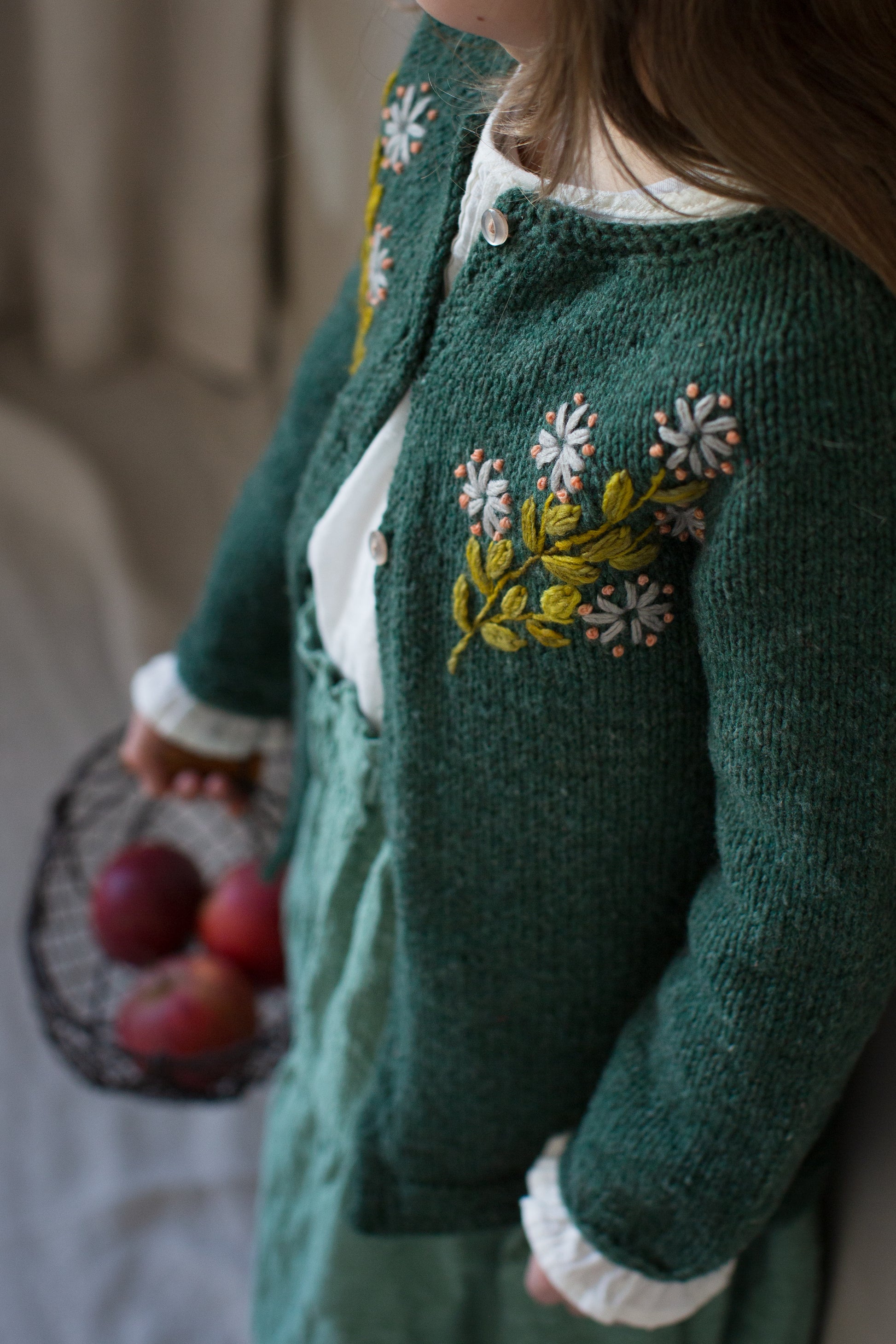 Embroidery on knits Aster